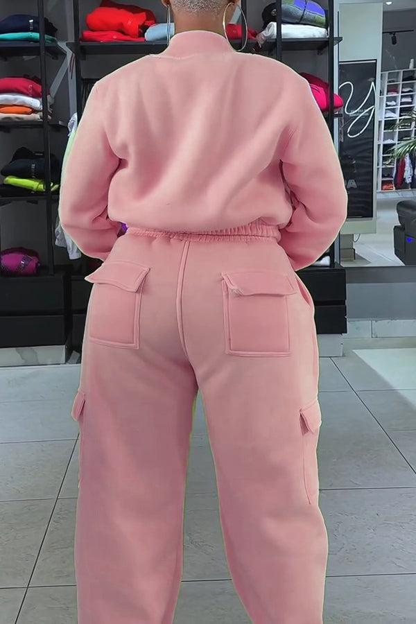 Stylish Fleece Sweatshirt & Cargo Sweatpants