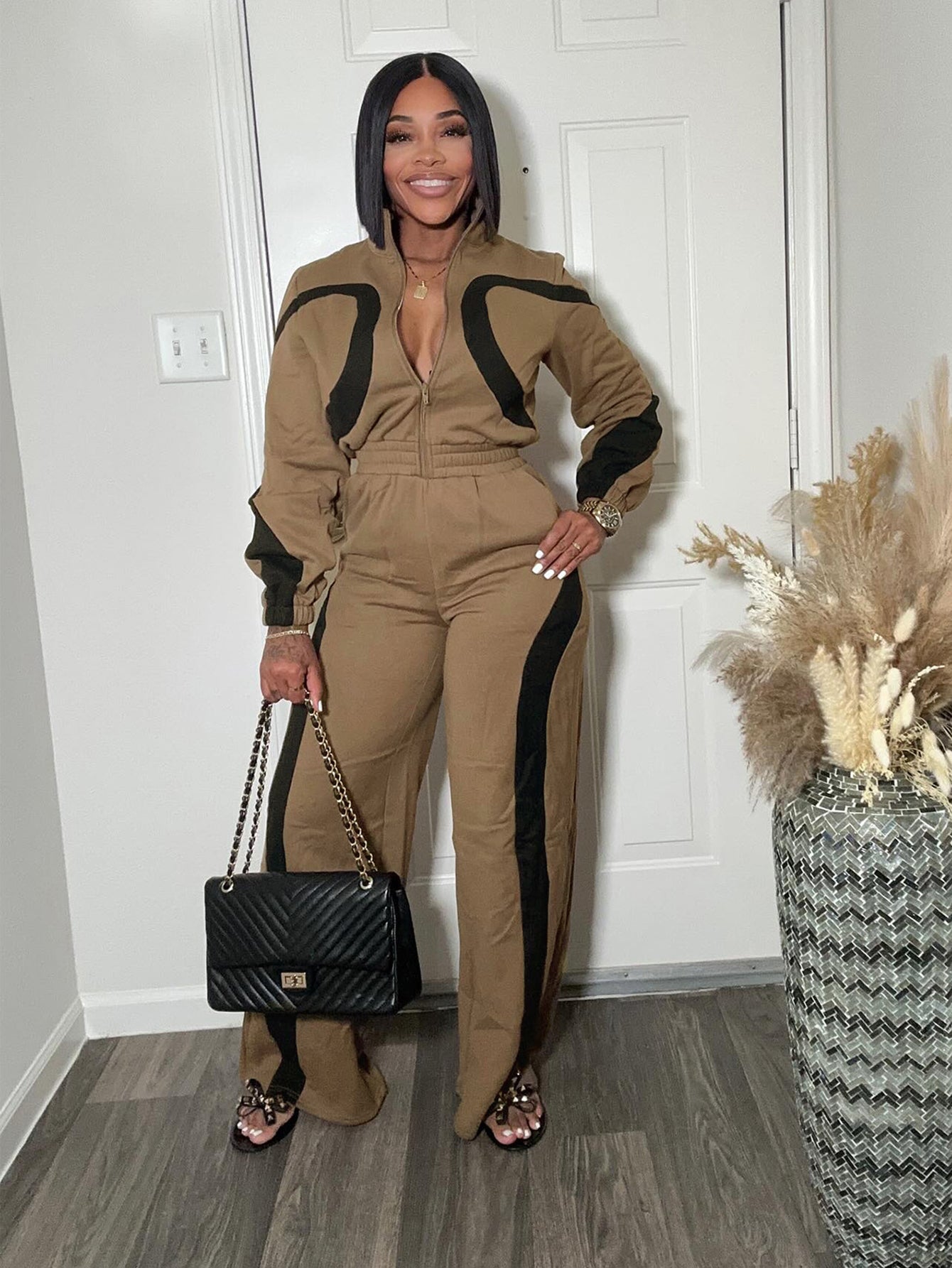 Stylish Colorblock Half-Open Wide-Leg Jumpsuit