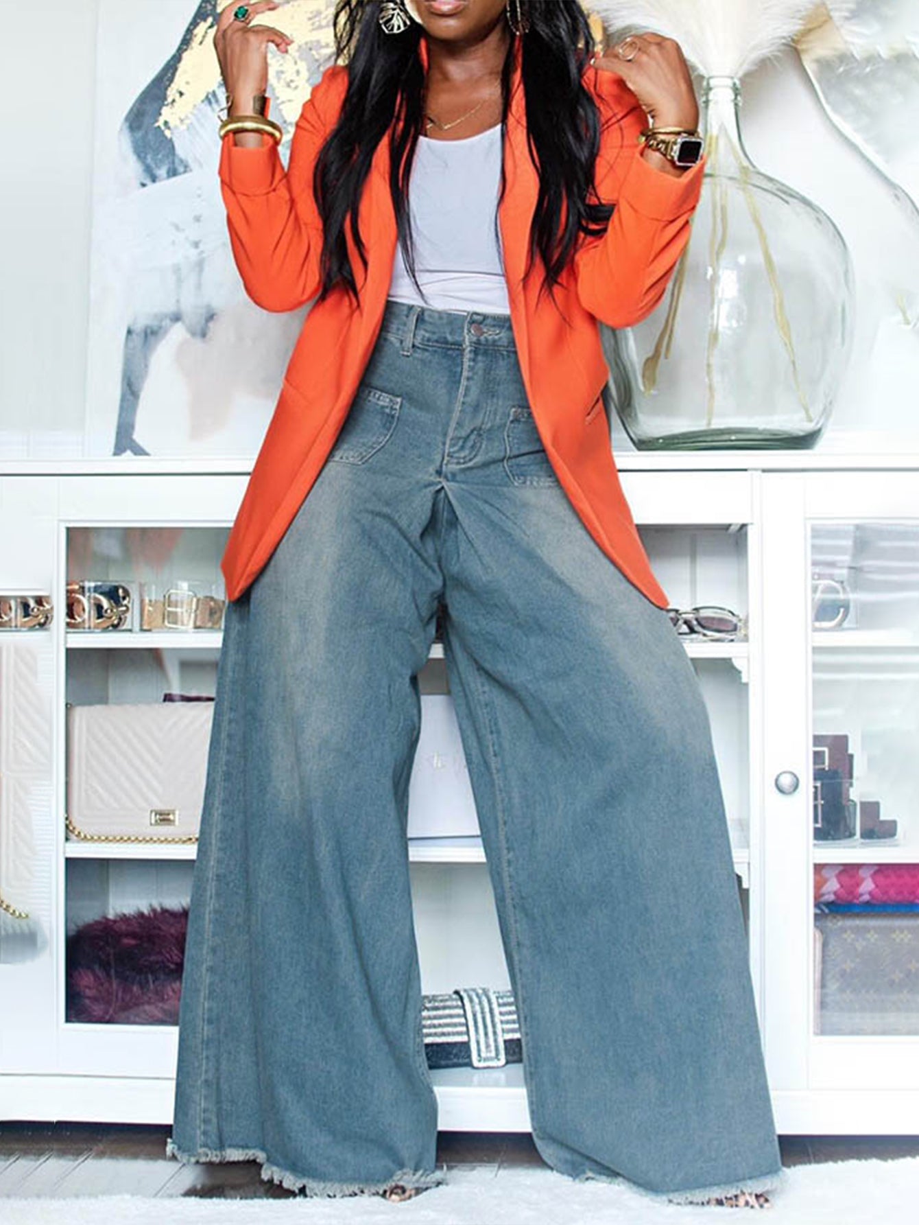 Chic Medium Wash Raw Trim Wide Leg Jeans