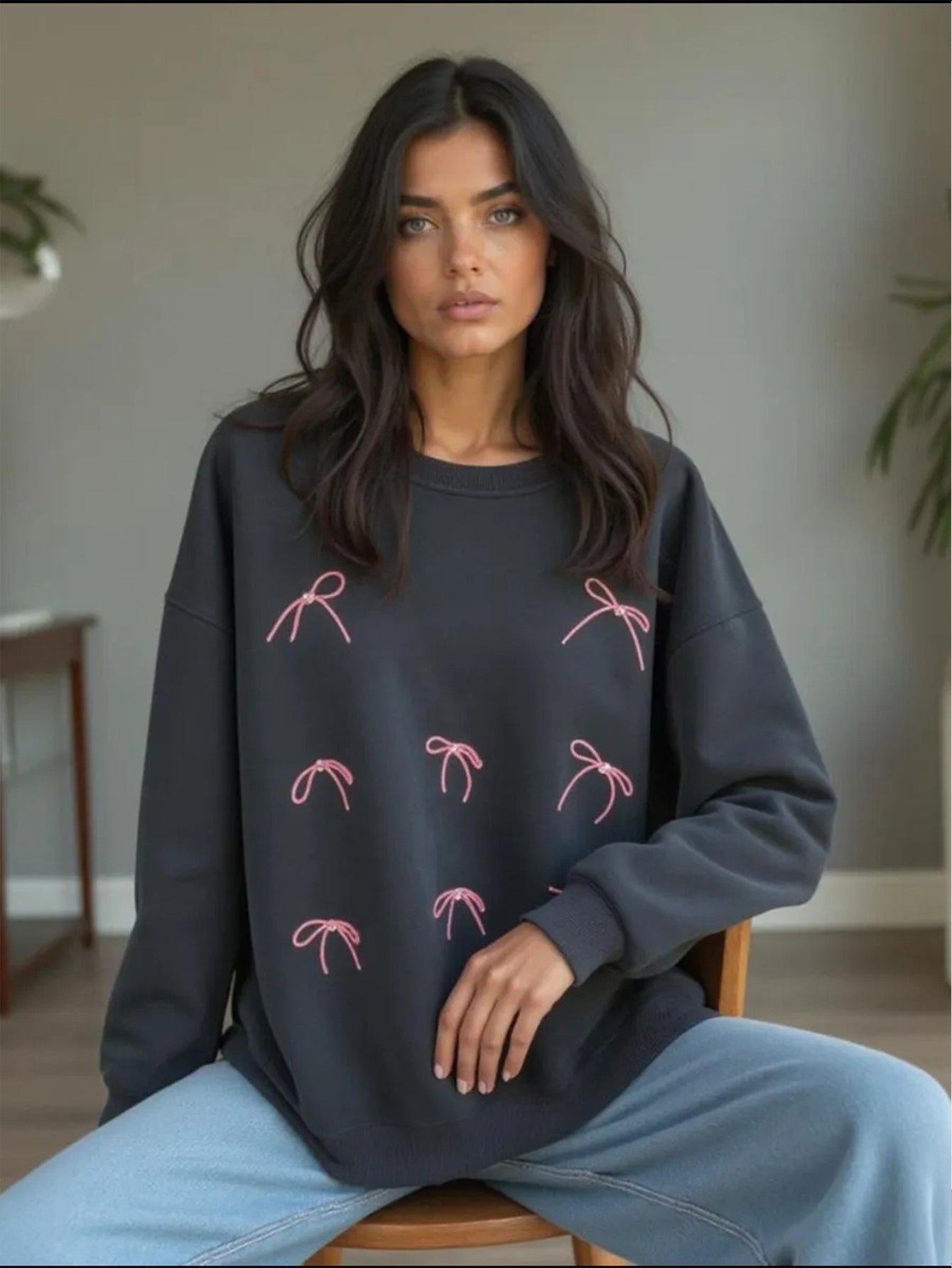 Stylish Bows Print Round Neck Top