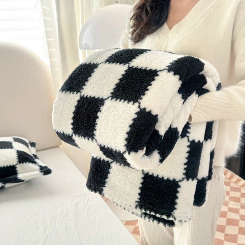 Checkered Blanket Napping Sofa Cover Carpet