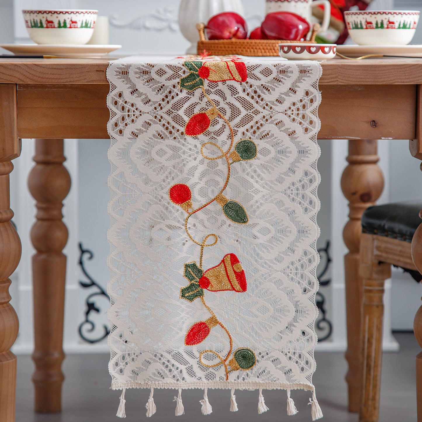 Christmas Pattern Hollow Lace Tassel Table Runner