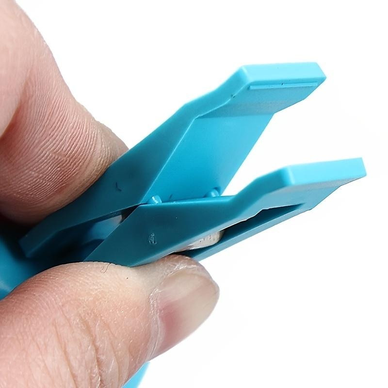 2pcs Portable Car Suction Cup Clip. Car Interior Window Clip Sucker Removable Holder For Sunshade Curtain Ticket Car Accessories 2024 - $5.49